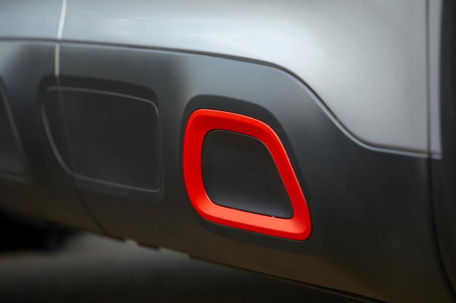 Детали экстерьера Citroen C5 Aircross 2018 года  (UK) (фото 22 из 46)